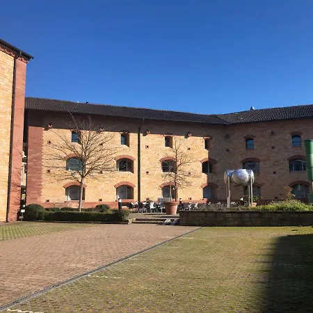 Apartment In Landau Stadtoase