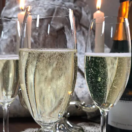 In Landau Stadtoase Apartamento